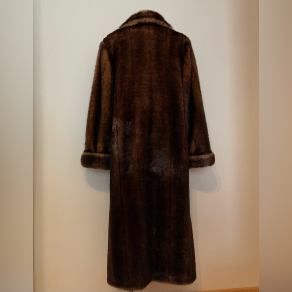 Regal Faux-Fur Vintage Long Brown Coat Size S-L - Picture 6 of 16